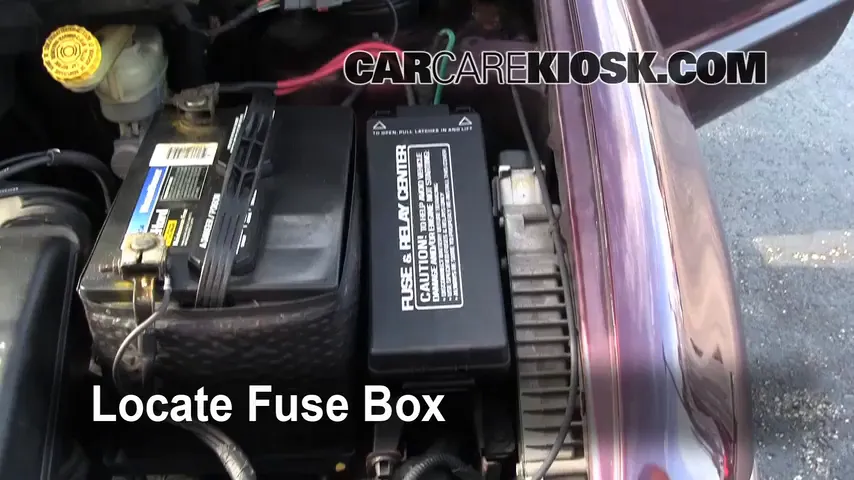 1999 Dodge Caravan 3.0L V6 Fuse (Engine) Check